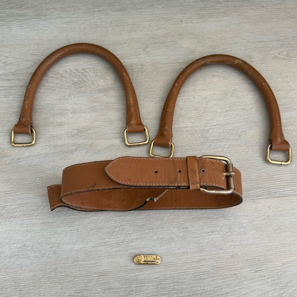 Vintage Gucci and Fendi Hardware - Picture 9 of 11